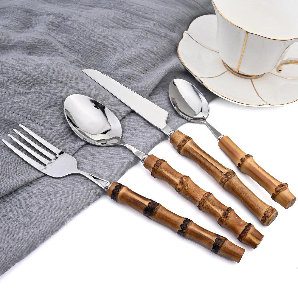 32 Piece Cutlery Set